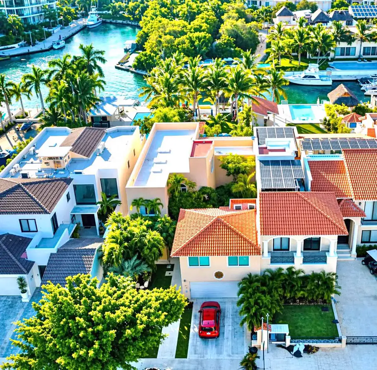 Canal Villa with Private Dock — 3 bedrooms