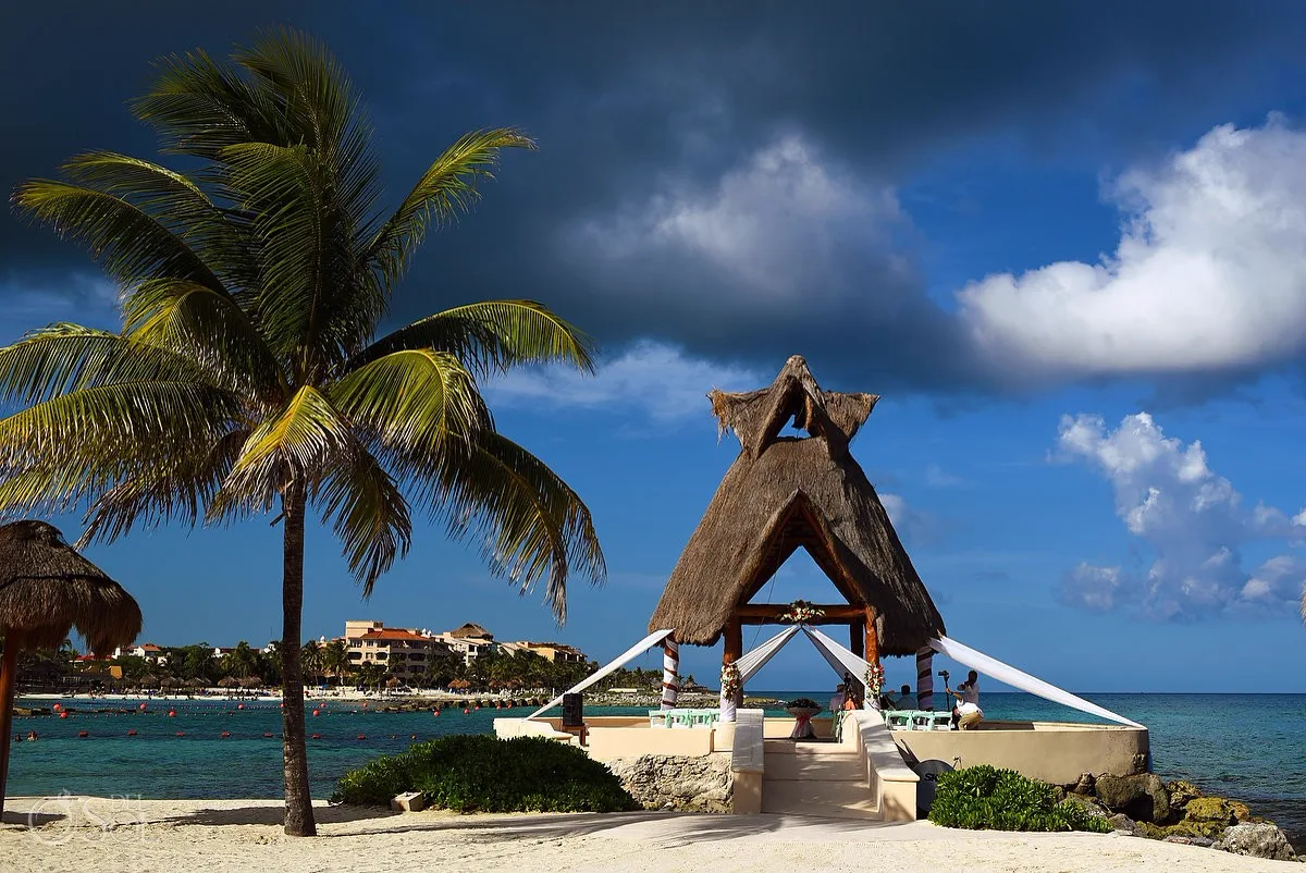 Oceanfront wedding gazebo, Puerto Aventuras